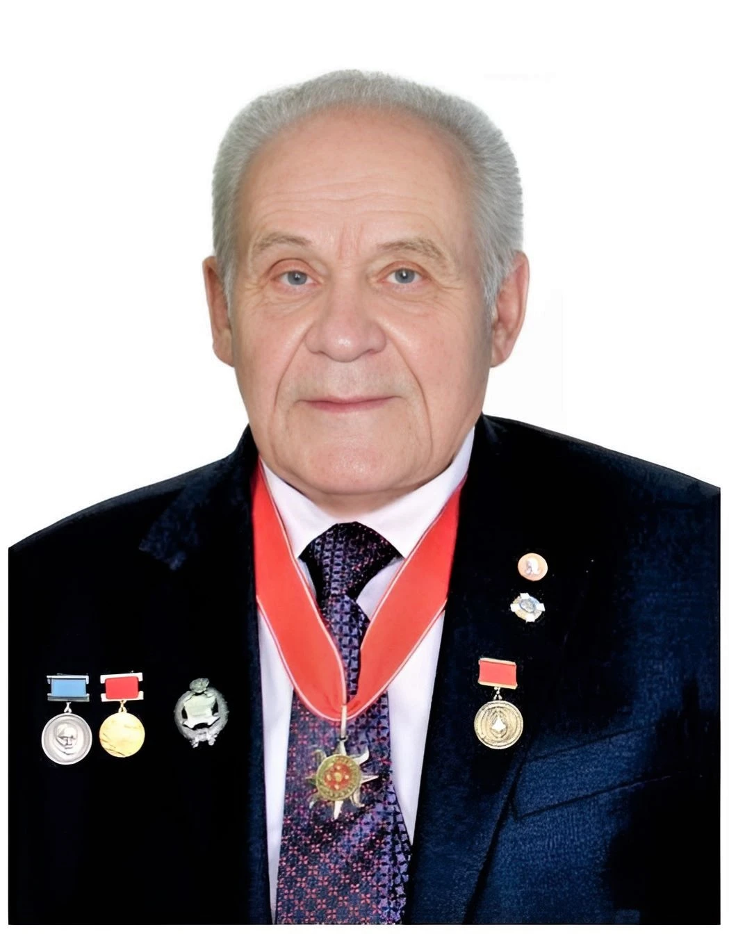Доктор физико-математических наук, профессор, вице-президент и действительный член Академии инженерных наук имени А.М. Прохорова, лауреат Государственной премии СССР, Заслуженный изобретатель Российской Федерации, Заслуженный деятель науки Российской Федерации, Заслуженный испытатель космической техники, почётный профессор Шанхайской аэрокосмической академии / Фото: из личного архива Ю.В. Кубарева