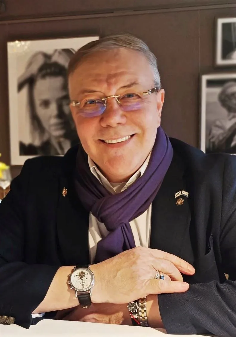 Головин Юрий Иванович